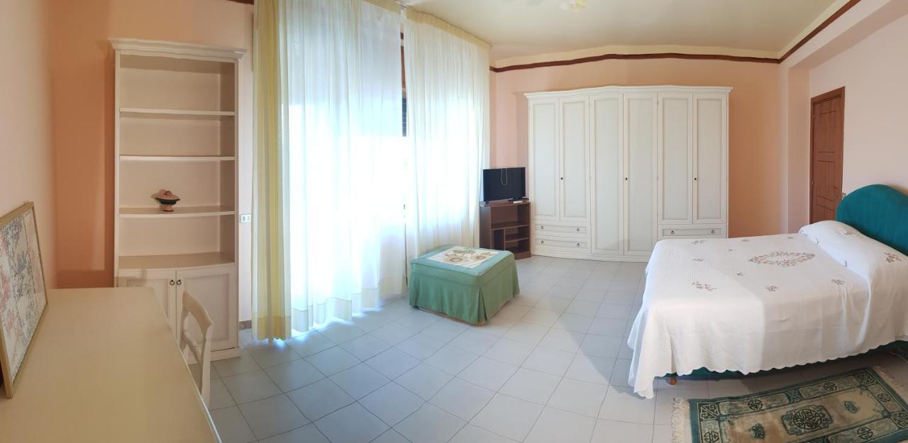 Stylish Apt Terina - Le Lincelle, Lamezia - Bright, Spacious, Elegant And With Terrace SantʼEufemia Lamezia Exteriör bild