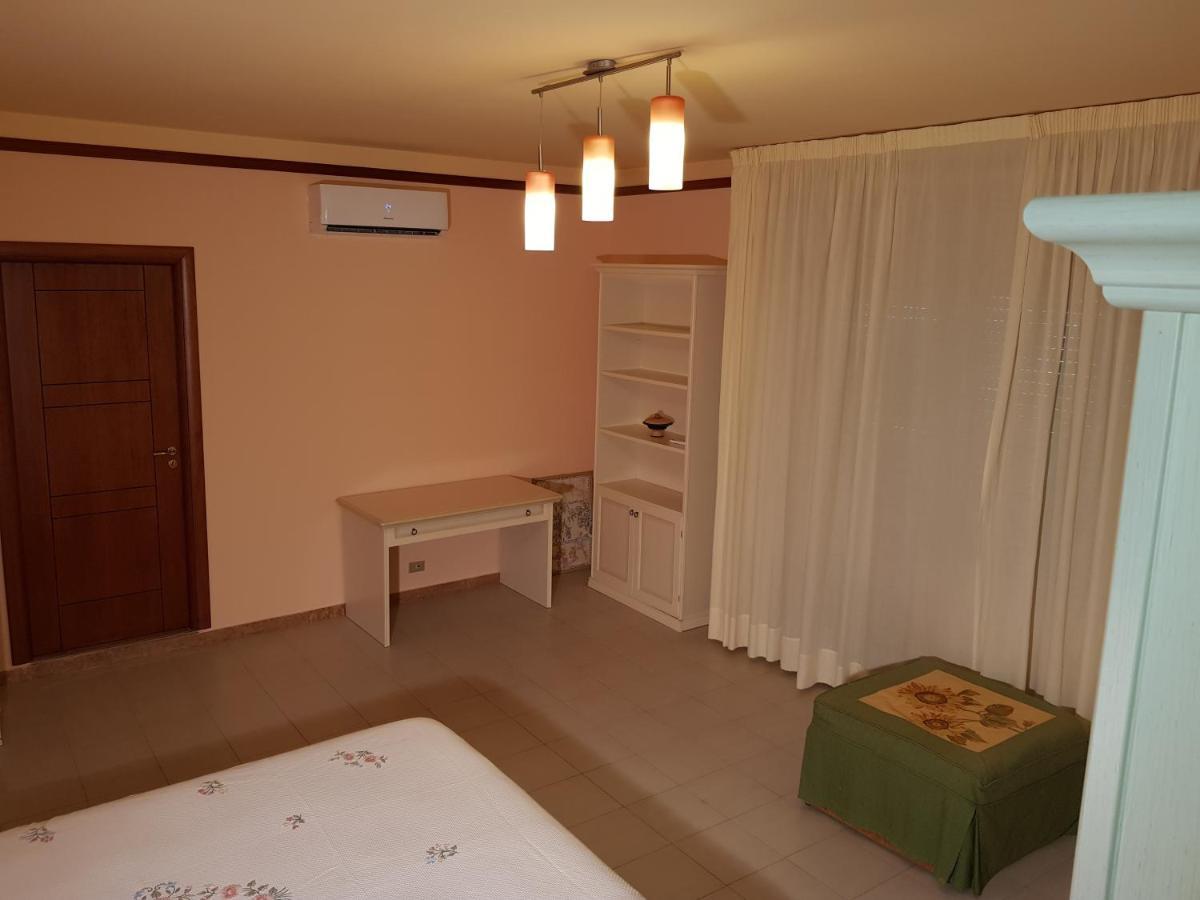 Stylish Apt Terina - Le Lincelle, Lamezia - Bright, Spacious, Elegant And With Terrace SantʼEufemia Lamezia Exteriör bild