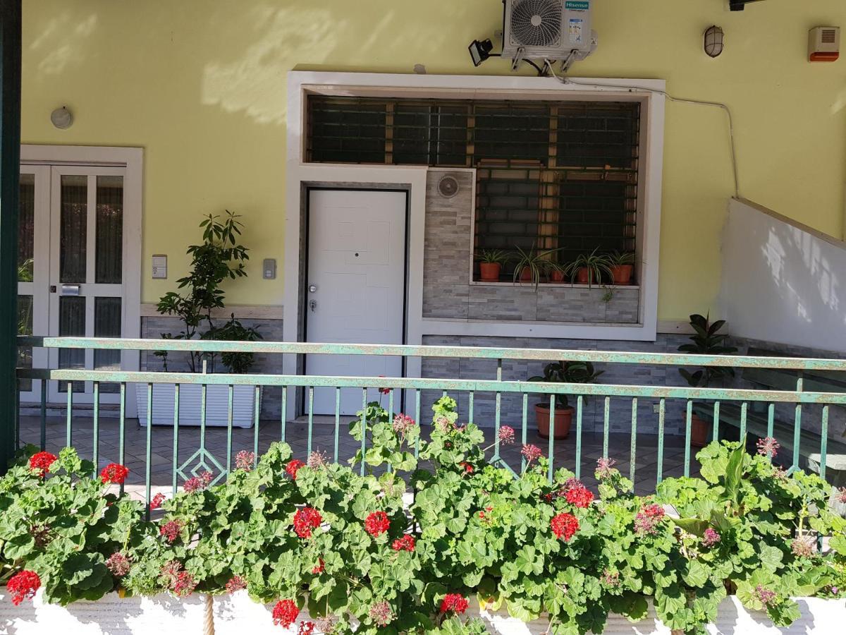Stylish Apt Terina - Le Lincelle, Lamezia - Bright, Spacious, Elegant And With Terrace SantʼEufemia Lamezia Exteriör bild