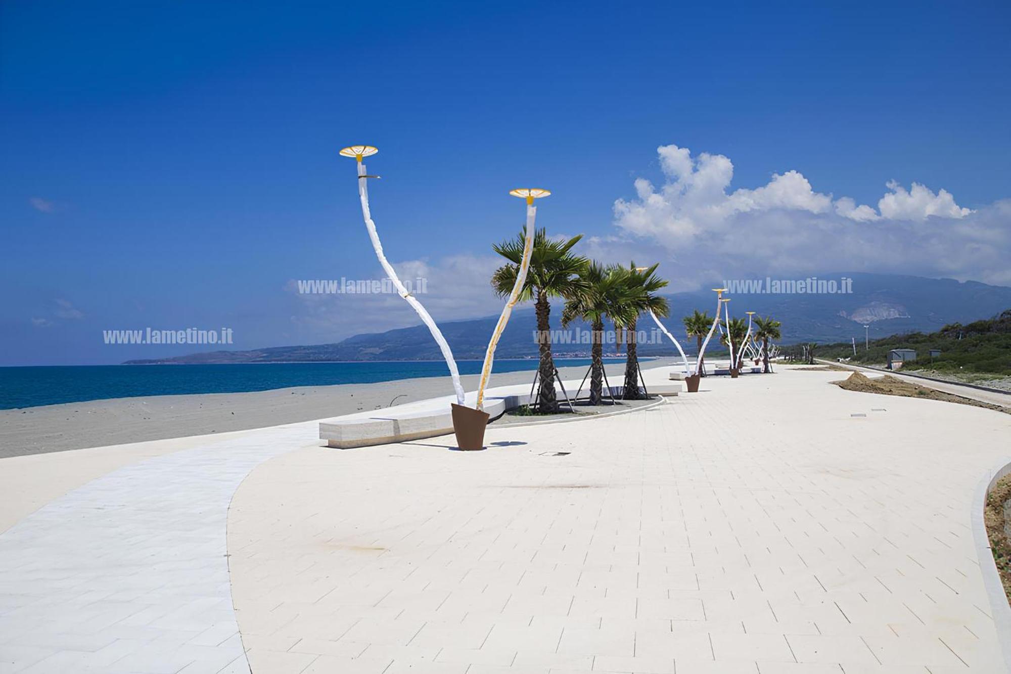 Stylish Apt Terina - Le Lincelle, Lamezia - Bright, Spacious, Elegant And With Terrace SantʼEufemia Lamezia Exteriör bild
